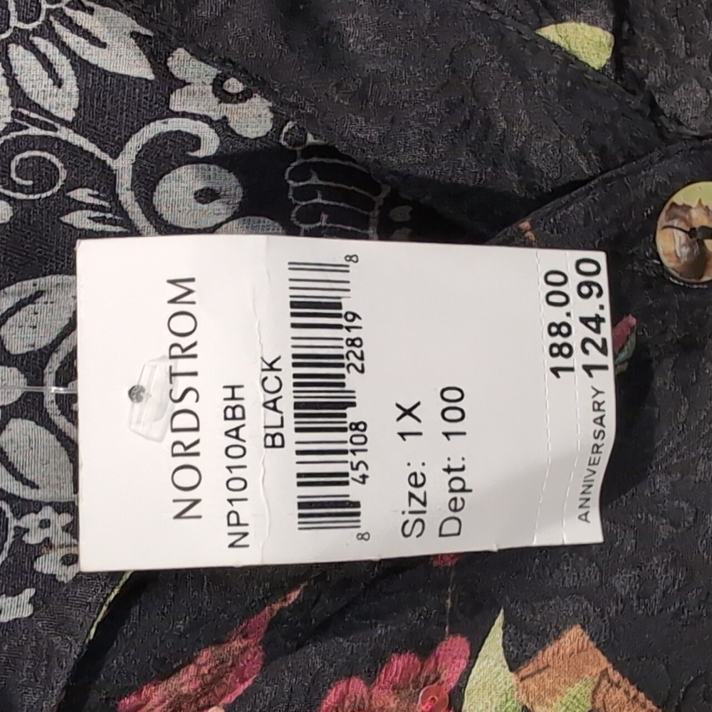 Citron Black Floral Button-Up Shirt - Picture 3 of 7